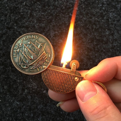 Coin styled lighter (Bronze, Gold)